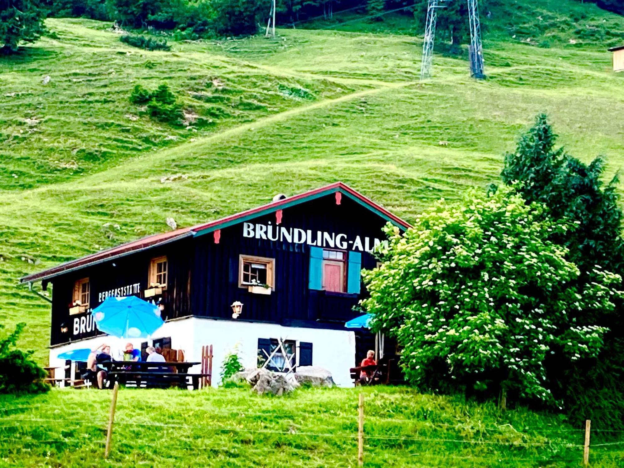 Bruendling-Alm Berggasthof Auf 1167M Auf Dem Hochfelln Hotel Bergen  Exterior photo